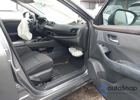 2023 Nissan Rogue Sv Fwd z USA, uszkodzony, nr VIN 5N1BT3BA9PC768748